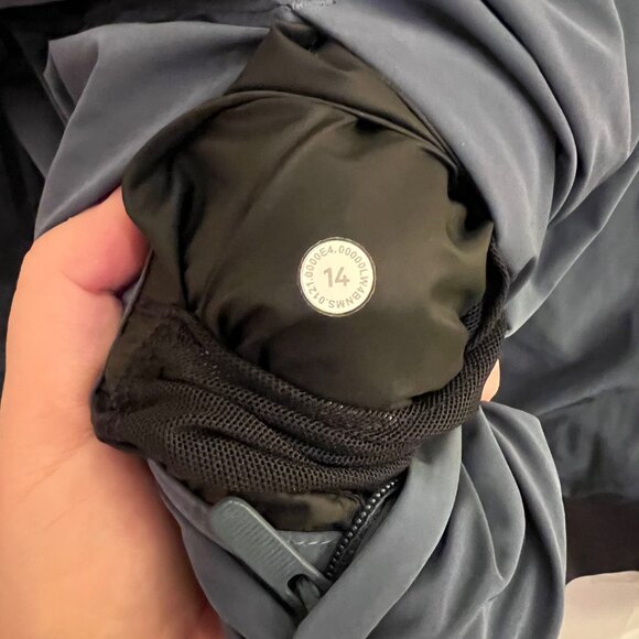Lululemon  Non-Stop Bomber *Reversible - Picture 8 of 8